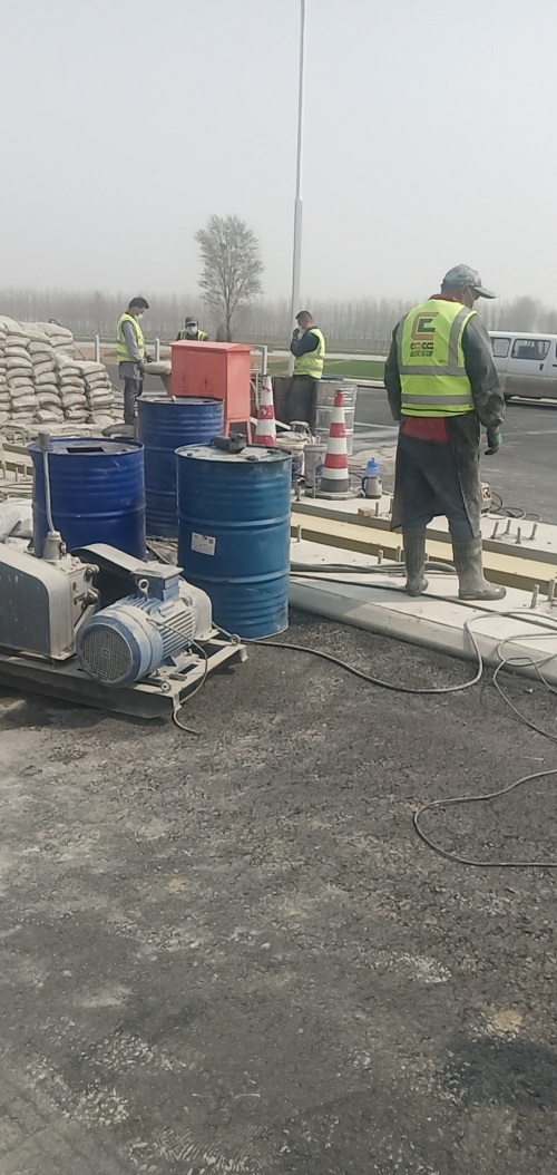 镇江公路路基回填土压密注浆